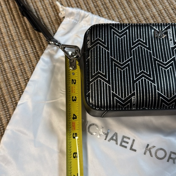 Michael Kors Crossbody Camera Style Bag - Picture 9 of 17